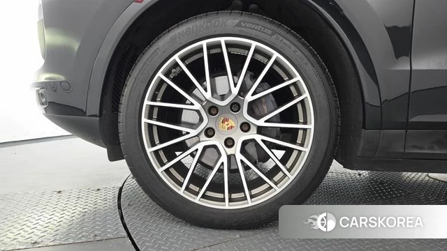 Porsche Cayenne (PO536) id 4991320 из Кореи 30