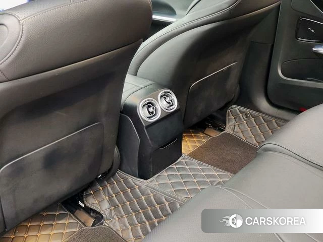 Mercedes-Benz C-class 2022 Красный из Китая, фото 6