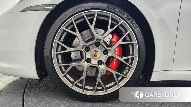 Porsche 911(992) id 4754896 из Кореи 29