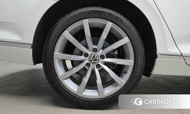 Volkswagen Passat GT (B8) id 4959269 из Кореи 28