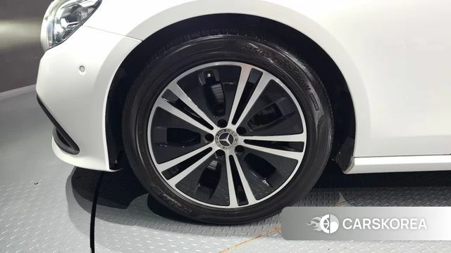 Mercedes-Benz E-Class W213 id 5017732 из Кореи 31