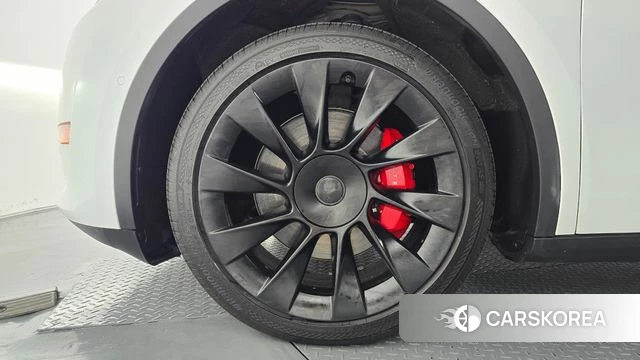 Tesla Model Y id 4935932 из Кореи 29