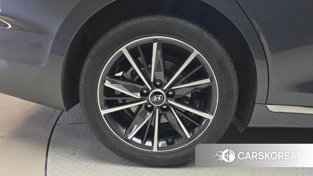 Hyundai The New Grandeur IG id 5046682 из Кореи 30