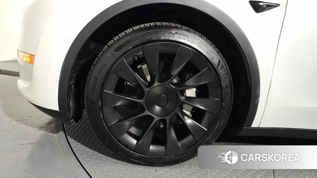 Tesla Model Y id 4793336 из Кореи 28