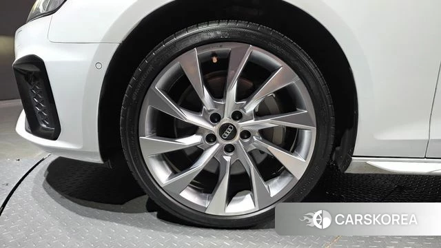 Audi A4 (B9) id 4975779 из Кореи 29