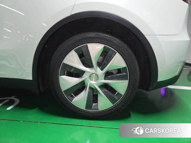 Tesla Model Y id 4943129 из Кореи 14