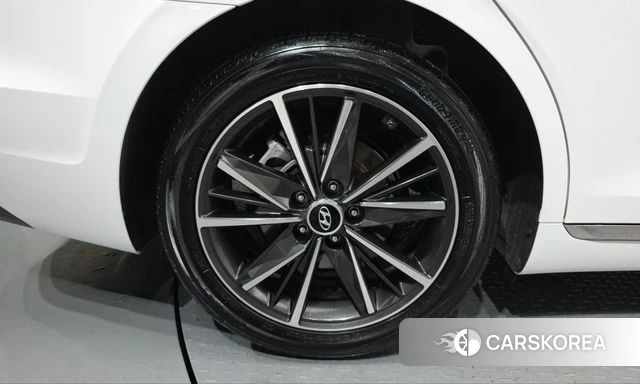 Hyundai The New Grandeur IG id 4986443 из Кореи 36