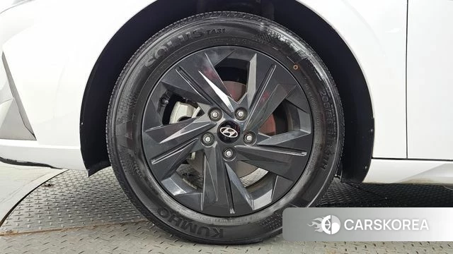 Hyundai Avante Hybrid (CN7) id 5027500 из Кореи 25