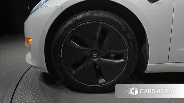 Tesla Model 3 id 4750884 из Кореи 25