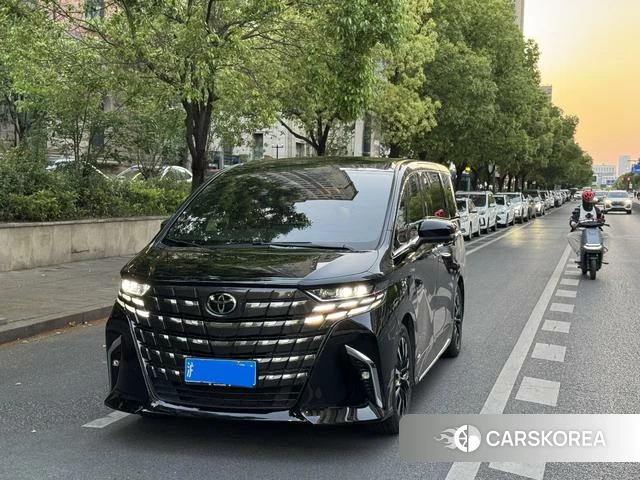 Toyota Alphard 2025 Черный из Китая, фото 5