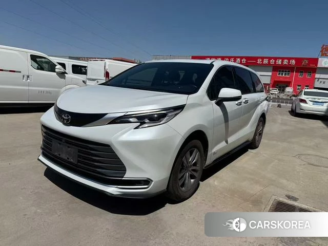 Toyota Sienna 2024 Белый из Китая, фото 5