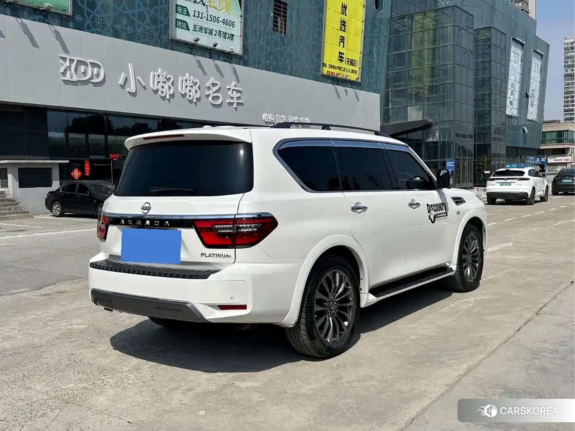 Nissan Patrol 2023 Белый из Китая, фото 5