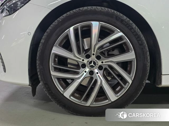 Mercedes-Benz E-Class W214 id 4950254 из Кореи 15