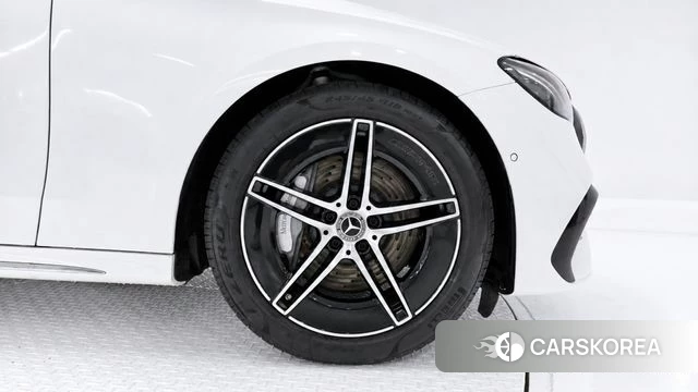 Mercedes-Benz E-Class W214 id 4979991 из Кореи 15
