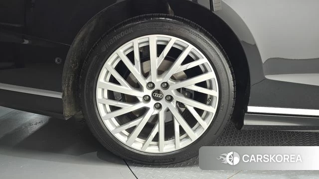 Audi A8 (D5) id 4922733 из Кореи 30