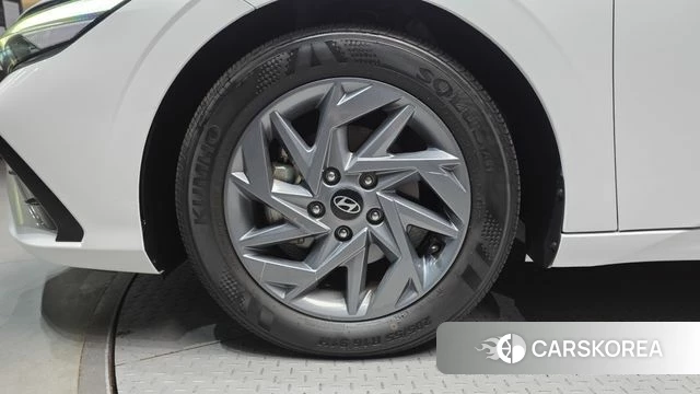 Hyundai The New Avante (CN7) id 5026310 из Кореи 32
