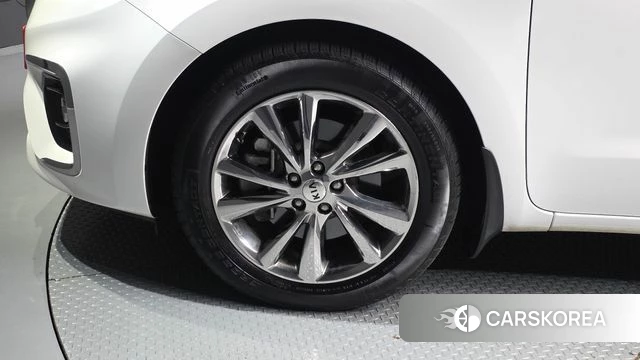 Kia The New Carnival id 5035938 из Кореи 26