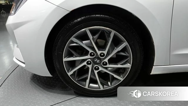 Hyundai The New Avante AD id 3955447 из Кореи 15