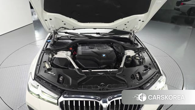 BMW 5 Series (G30) id 4768466 из Кореи 29