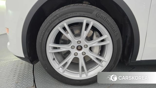 Tesla Model Y id 4905916 из Кореи 15