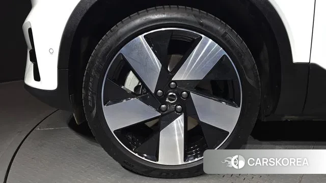 Volvo XC40 Richards id 3739318 из Кореи 15