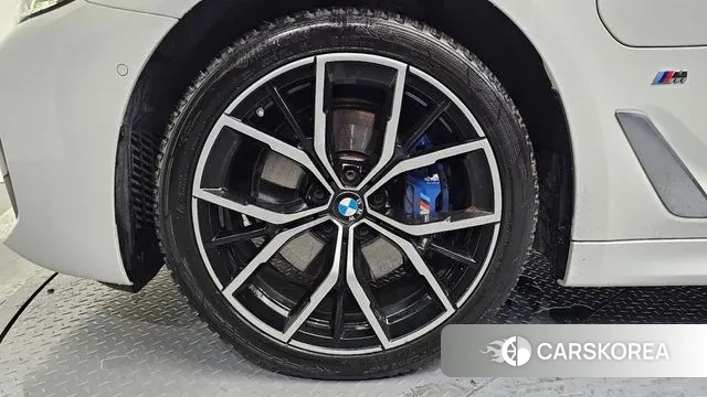 BMW 5 Series (G30) id 3598227 из Кореи 15