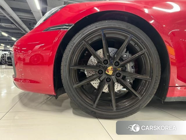 Porsche 911(992) id 4744333 из Кореи 11