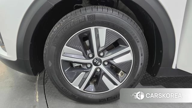 Kia The New Niro id 5028460 из Кореи 26