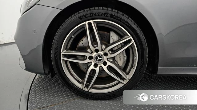 Mercedes-Benz E-Class W213 id 5023916 из Кореи 34
