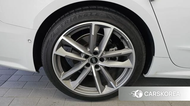 Audi A7 (4K) id 5022914 из Кореи 15