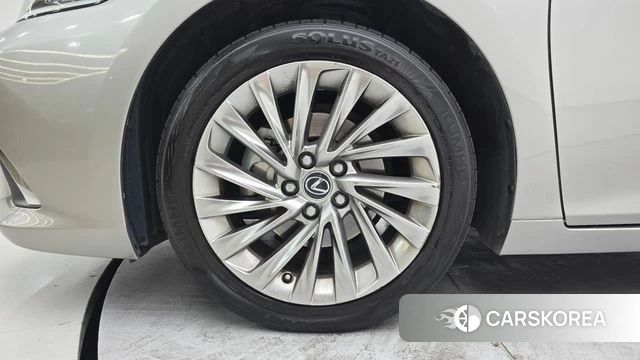 Lexus ES300h 7th generation id 4980412 из Кореи 15