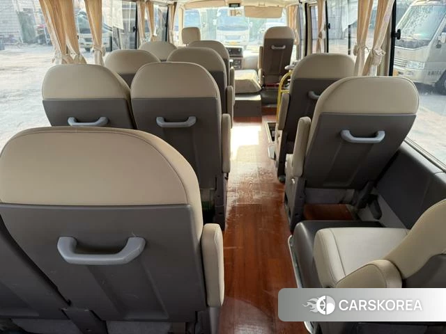 Toyota Coaster 2021 Шампань из Китая, фото 6