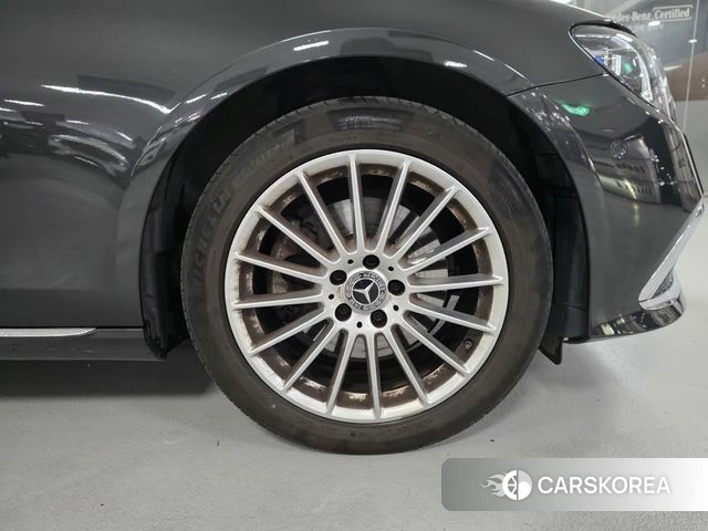Mercedes-Benz E-Class W213 id 4996802 из Кореи 13
