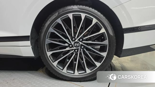 Hyundai Grandeur (GN7) id 5026512 из Кореи 32