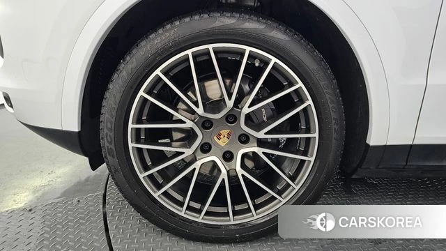 Porsche Cayenne (PO536) id 4566690 из Кореи 33