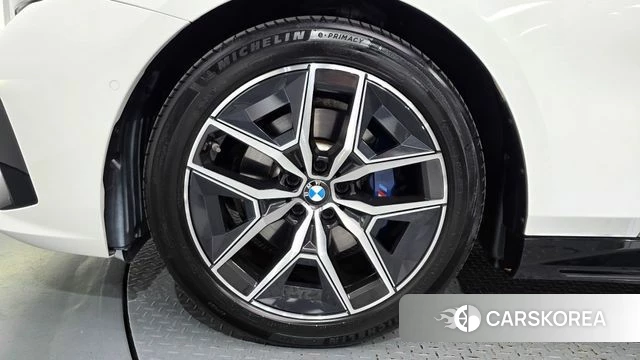 BMW 5 Series (G60) id 5039472 из Кореи 31