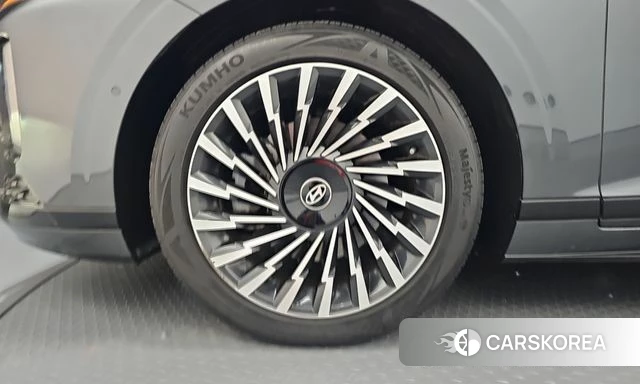 Hyundai Grandeur (GN7) id 4935189 из Кореи 35
