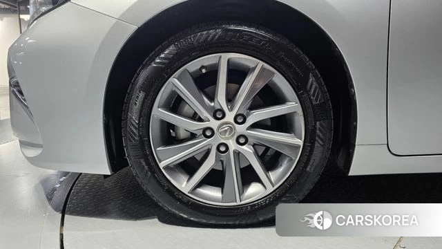 Lexus New ES300h id 5029401 из Кореи 29