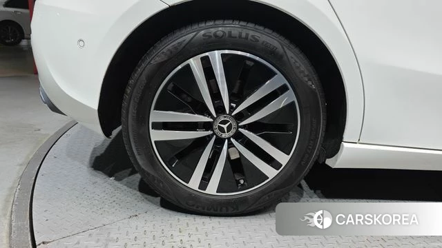 Mercedes-Benz A-Class W177 id 4982169 из Кореи 25