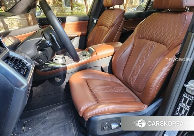 BMW X7 (G07) 2025 Черный из Кореи, фото 6