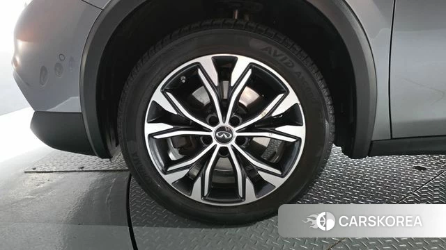 Infiniti QX30 id 4882137 из Кореи 36