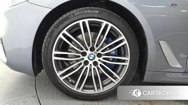 BMW 5 Series (G30) id 5029536 из Кореи 29