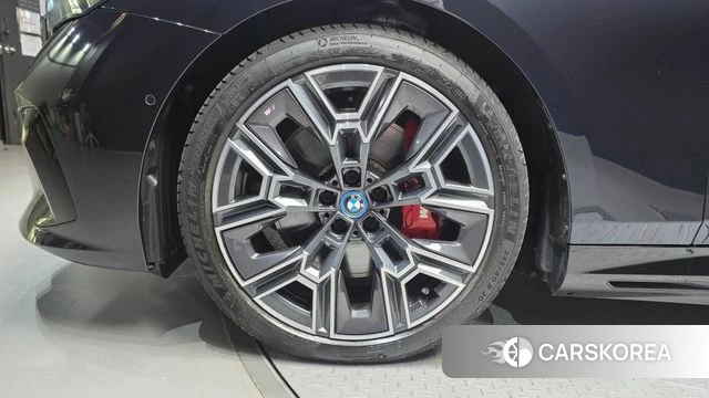 BMW i5 (G60) id 5039534 из Кореи 27