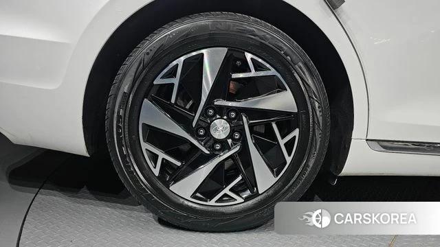 Hyundai The New Grandeur IG Hybrid id 4936814 из Кореи 27