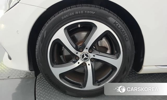 Mercedes-Benz E-Class W213 id 4952602 из Кореи 27