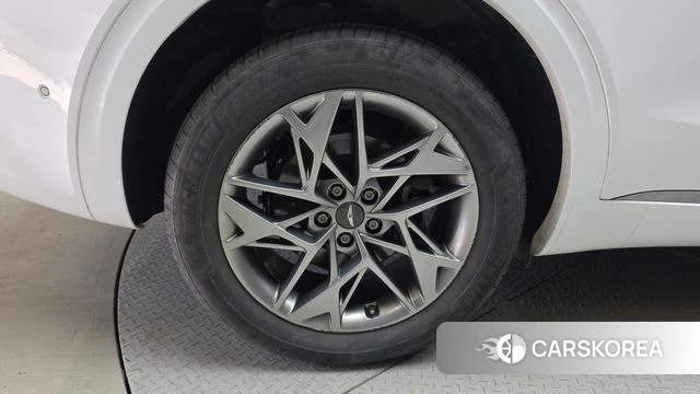 Genesis GV70 id 5040765 из Кореи 28