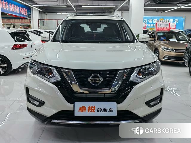 Nissan X-Trail 2021 Белый из Китая, фото 5