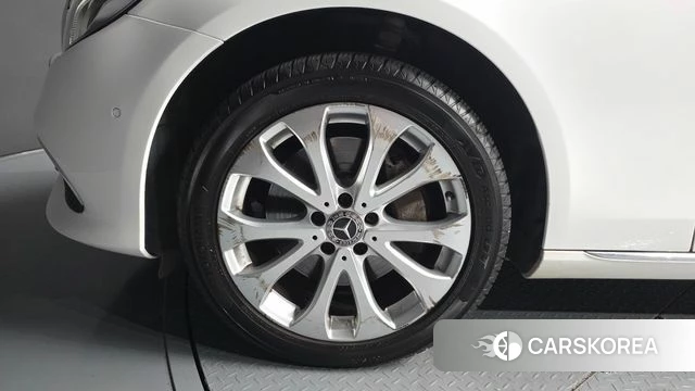 Mercedes-Benz E-Class W213 id 4918488 из Кореи 32