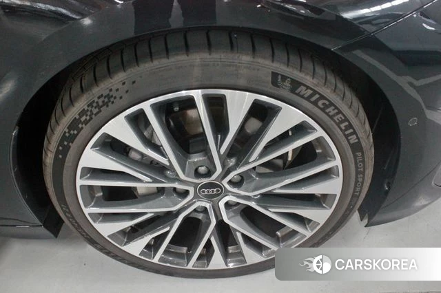 Audi A6 e-Tron id 4560070 из Кореи 15