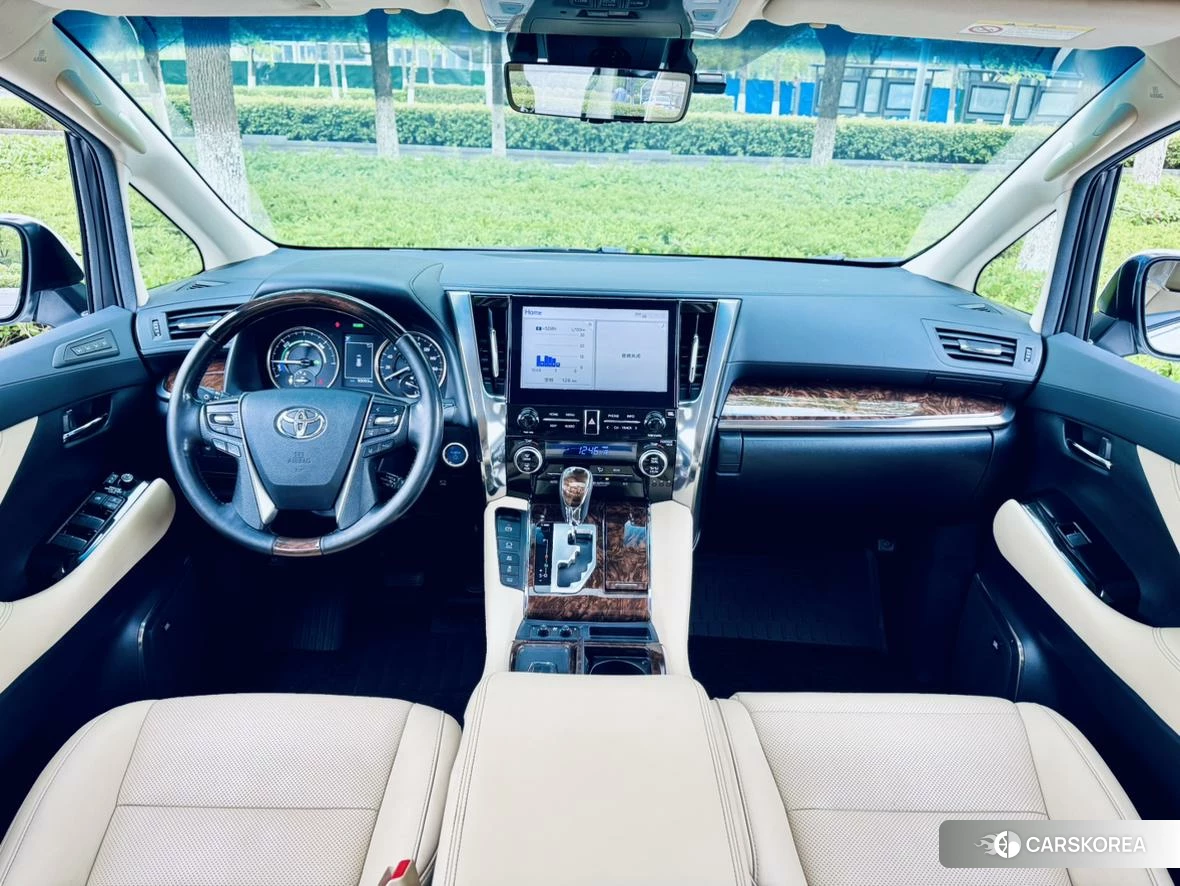 Toyota Alphard 2021 Белый из Китая, фото 5